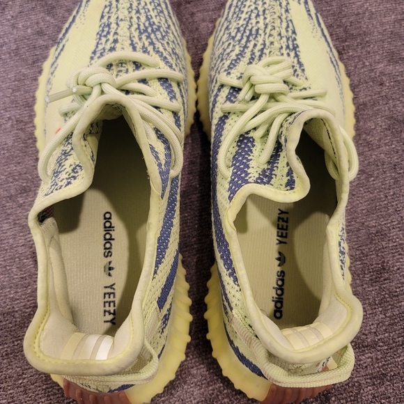 Yeezy Boost 350 V2 Semi Frozen Yellow - Picture 2 of 7